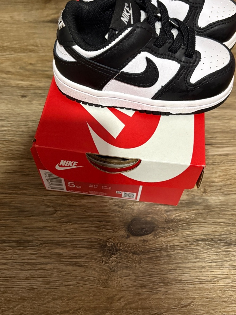 Girls dunks - Picture 2 of 4